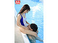 潮美舞-動画 スイミングNTR 競泳水着の健康的で絞まった肉体 美女インストラクターがハマった愛する彼の知らないビショ濡れゲス浮気 潮美舞-004